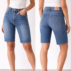 Levi’s Bermuda Denim Shorts Size 30 Medium Wash Classic Jean Shorts